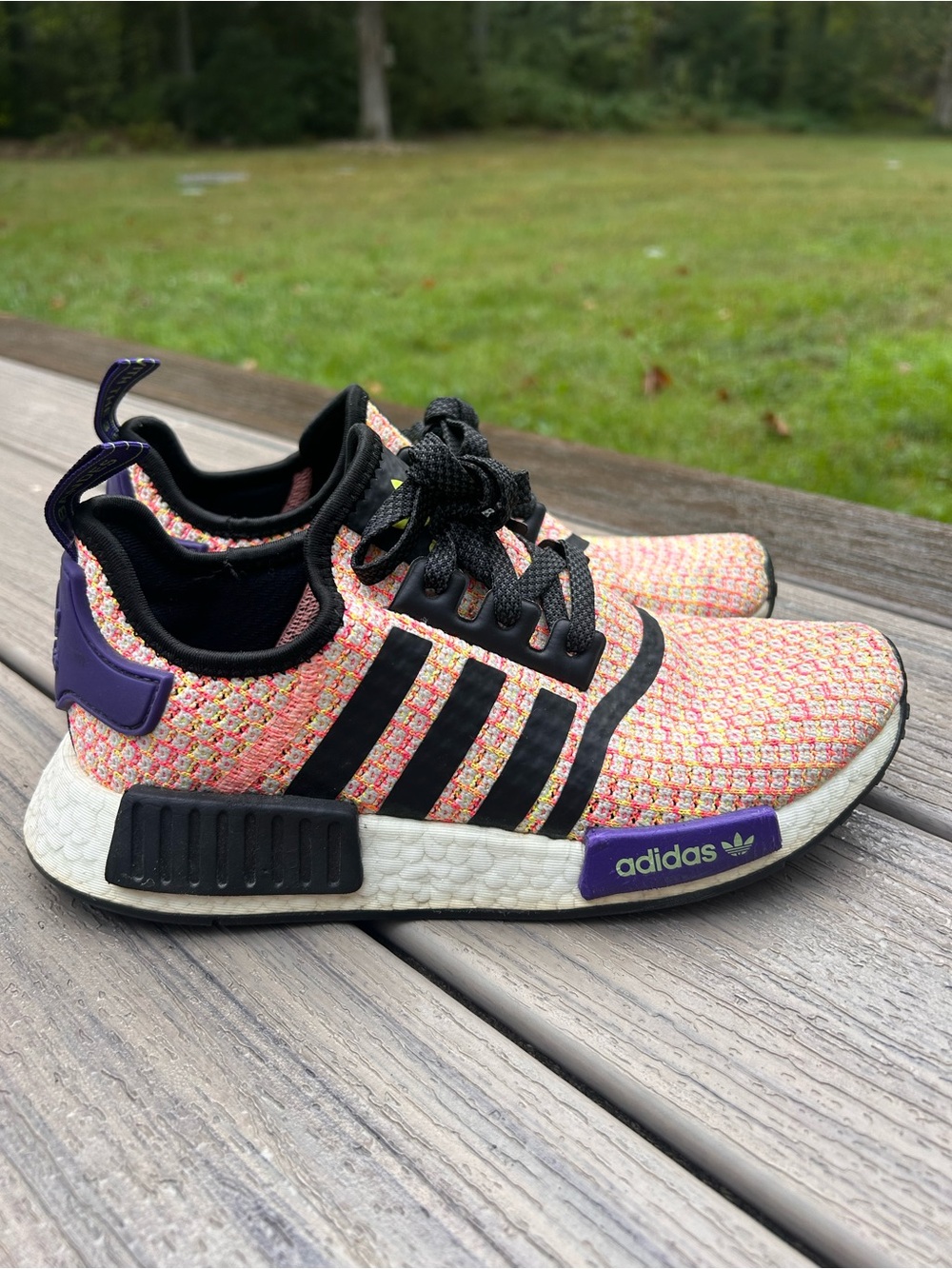 adidas Kids (6) Women’s (7.5) NMD R1 Pink Multi Knit Sneakers